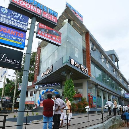 Karippals Inn Kottajam Kültér fotó