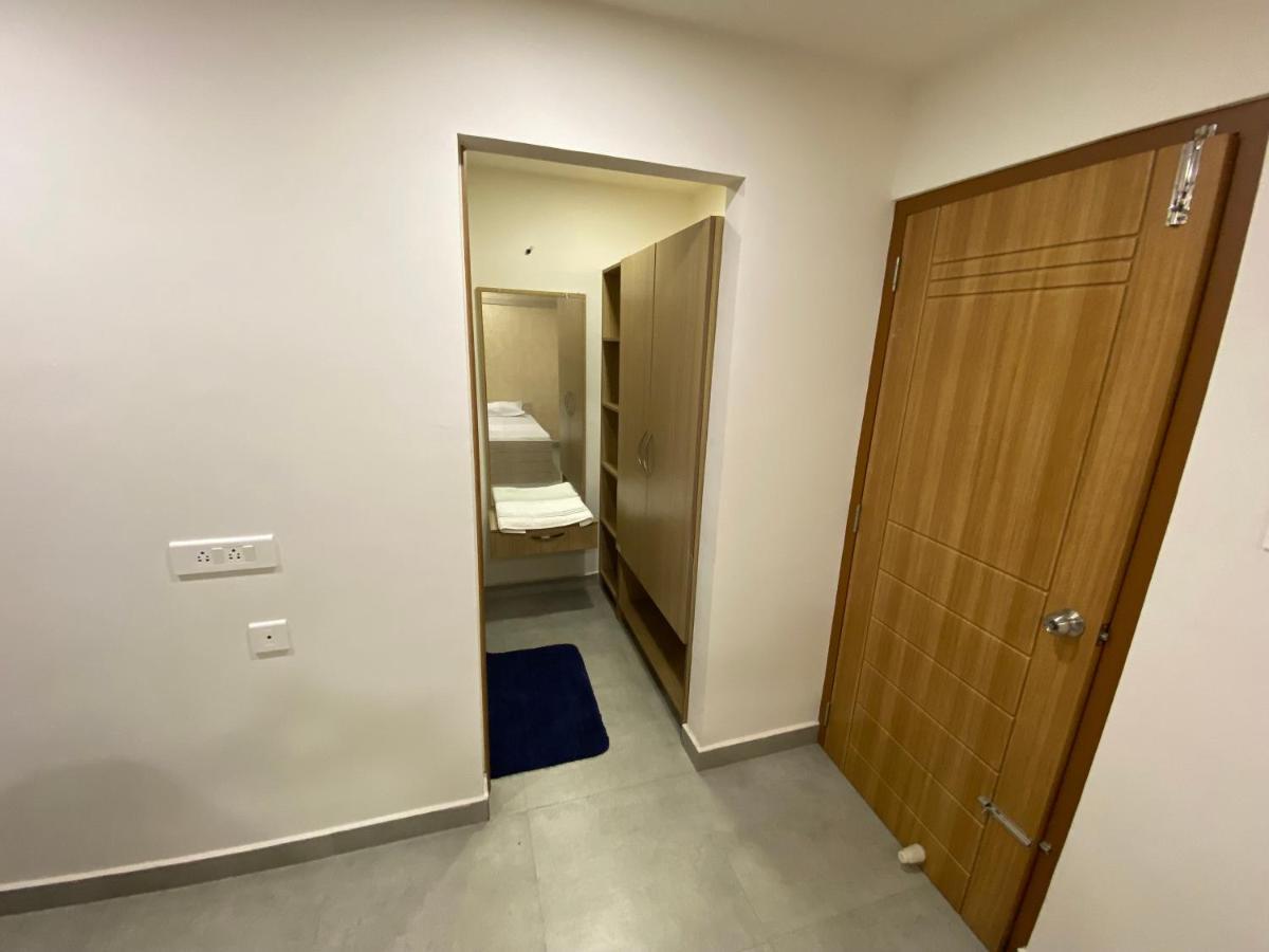 Karippals Inn Kottajam Kültér fotó