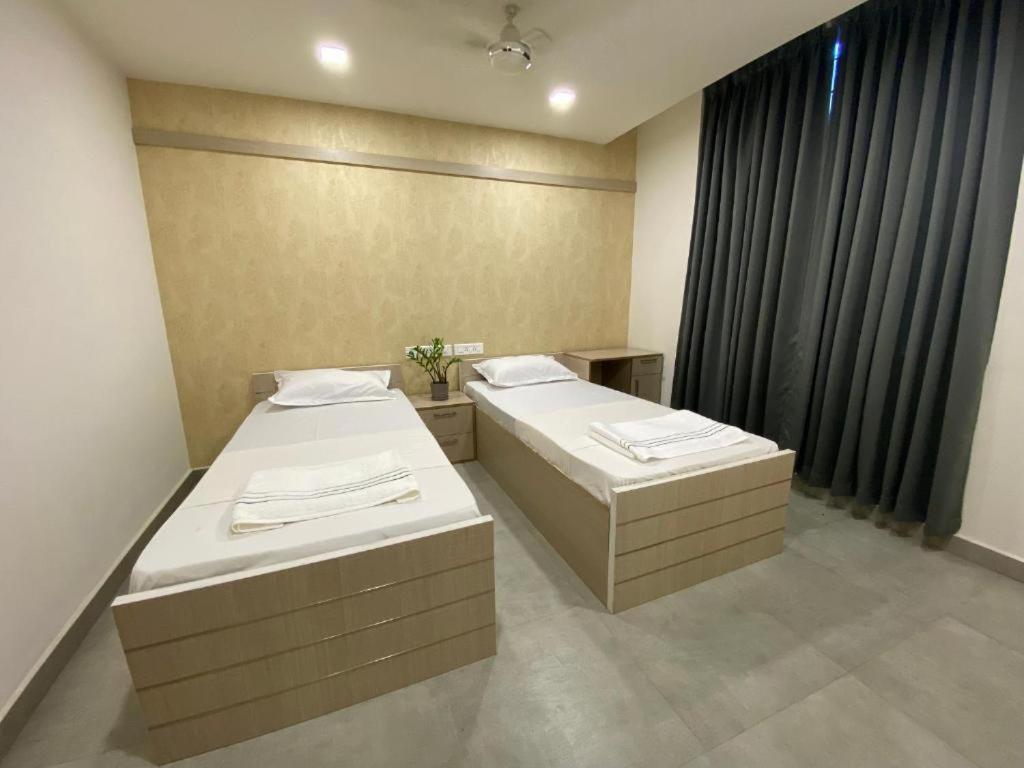 Karippals Inn Kottajam Kültér fotó